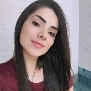 Meet your Posher, Aline